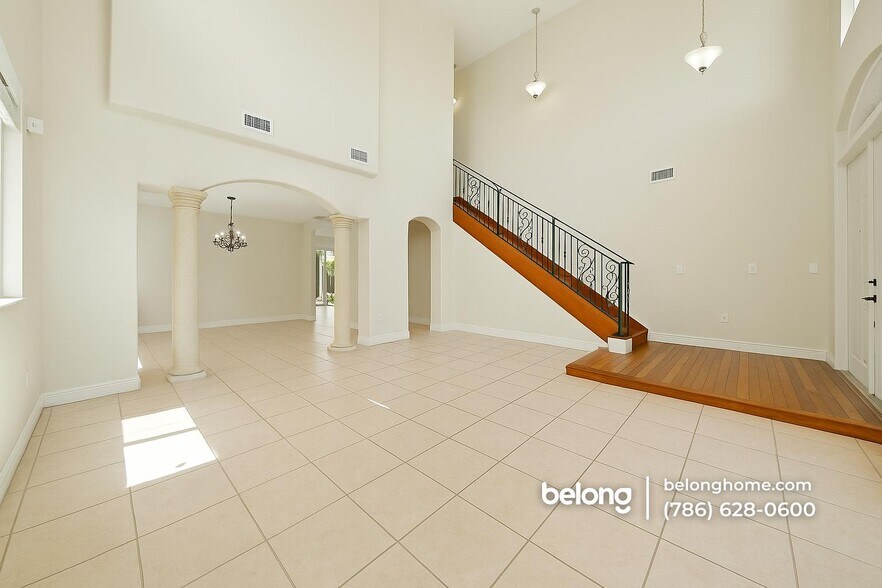Building Photo - 15386 SW 21 Ln