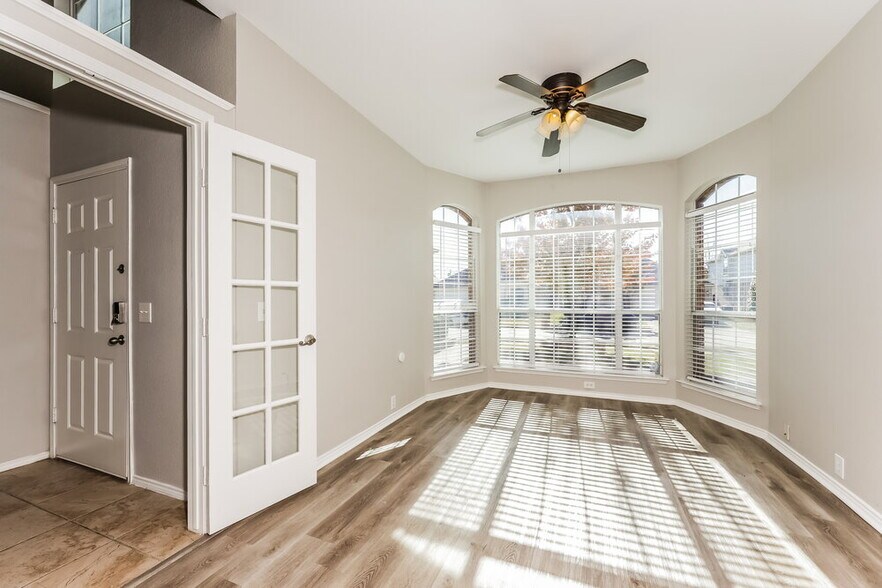 Building Photo - 4529 Vista Meadows Dr