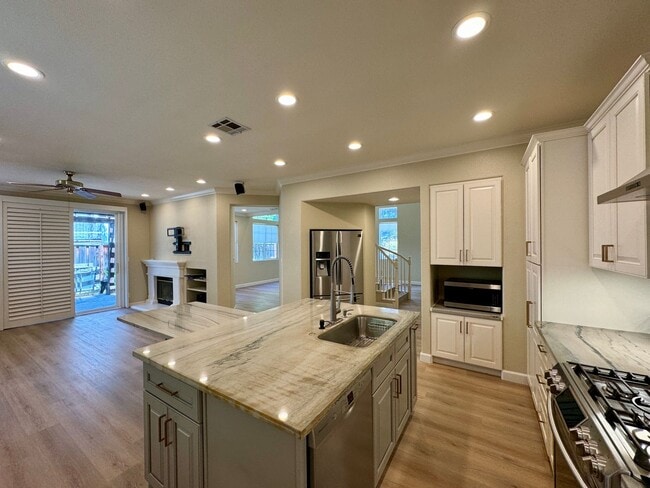 Building Photo - Gorgeous Two-Story with Solar Located at t...