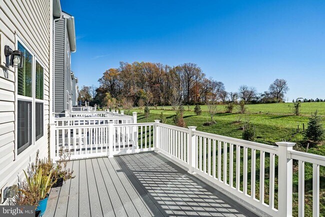 Building Photo - 74 Glory Maple Ln