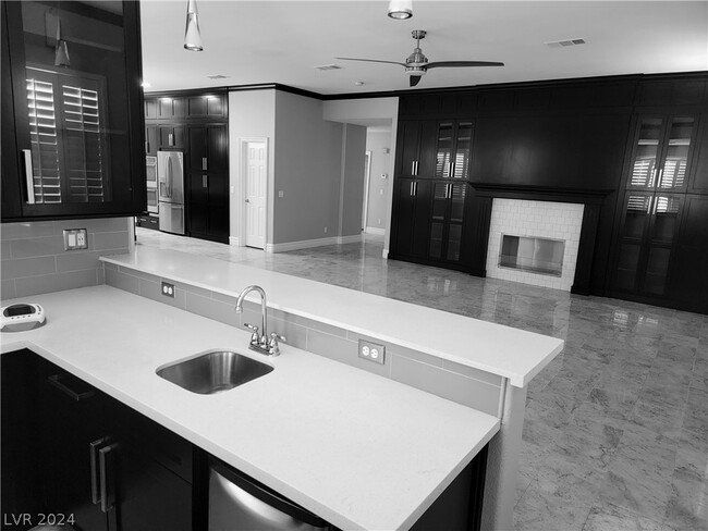Building Photo - 169 Chateau Whistler Ct