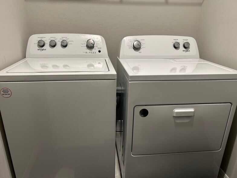 Laundry - 1123 NW 2nd Ave
