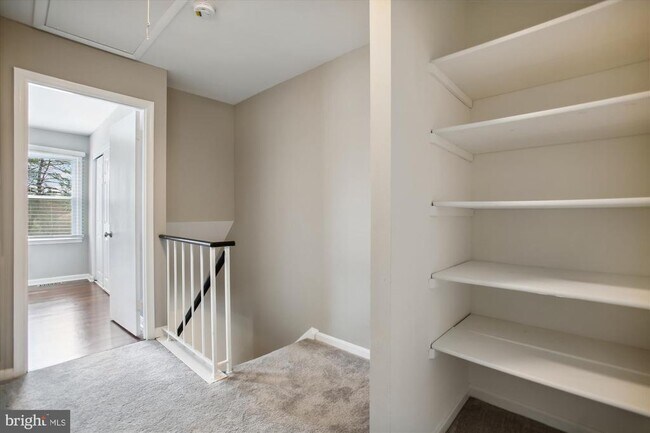 Building Photo - 1962 Mariner Ln