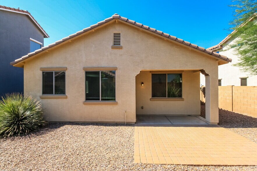 Building Photo - 4126 E Thunderheart Trail