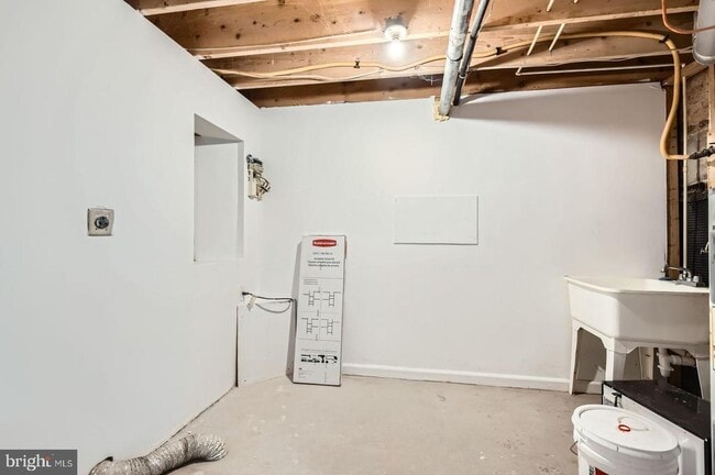Building Photo - 1440 Ward St