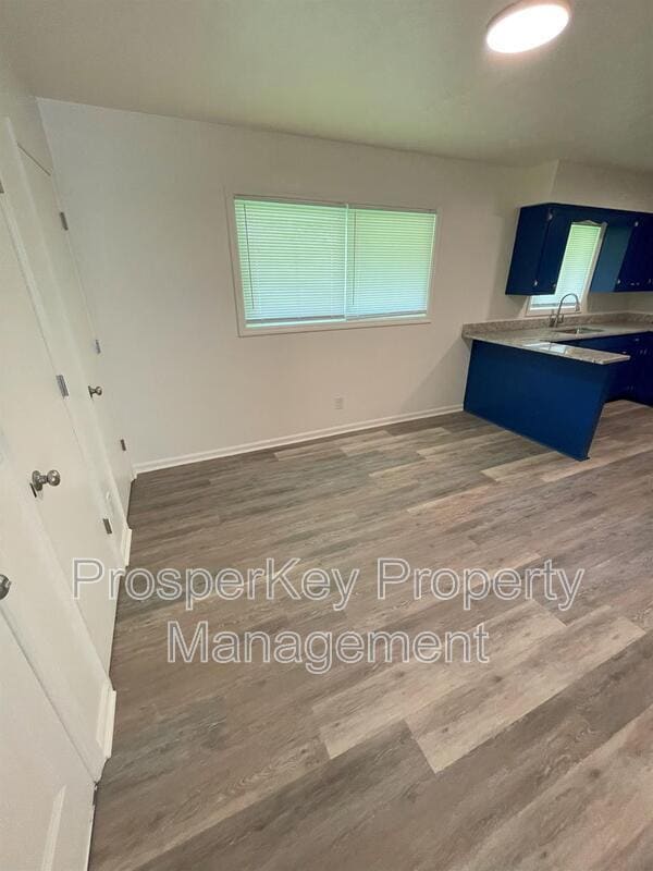 Building Photo - 5360 Spencer Ln
