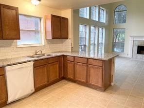 Building Photo - 3149 Riverside Dr