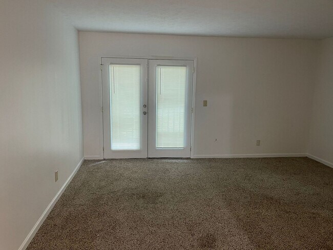 Building Photo - Modern 2-Bed, 1-Bath Oasis with Central Air and Gourmet Kitchen