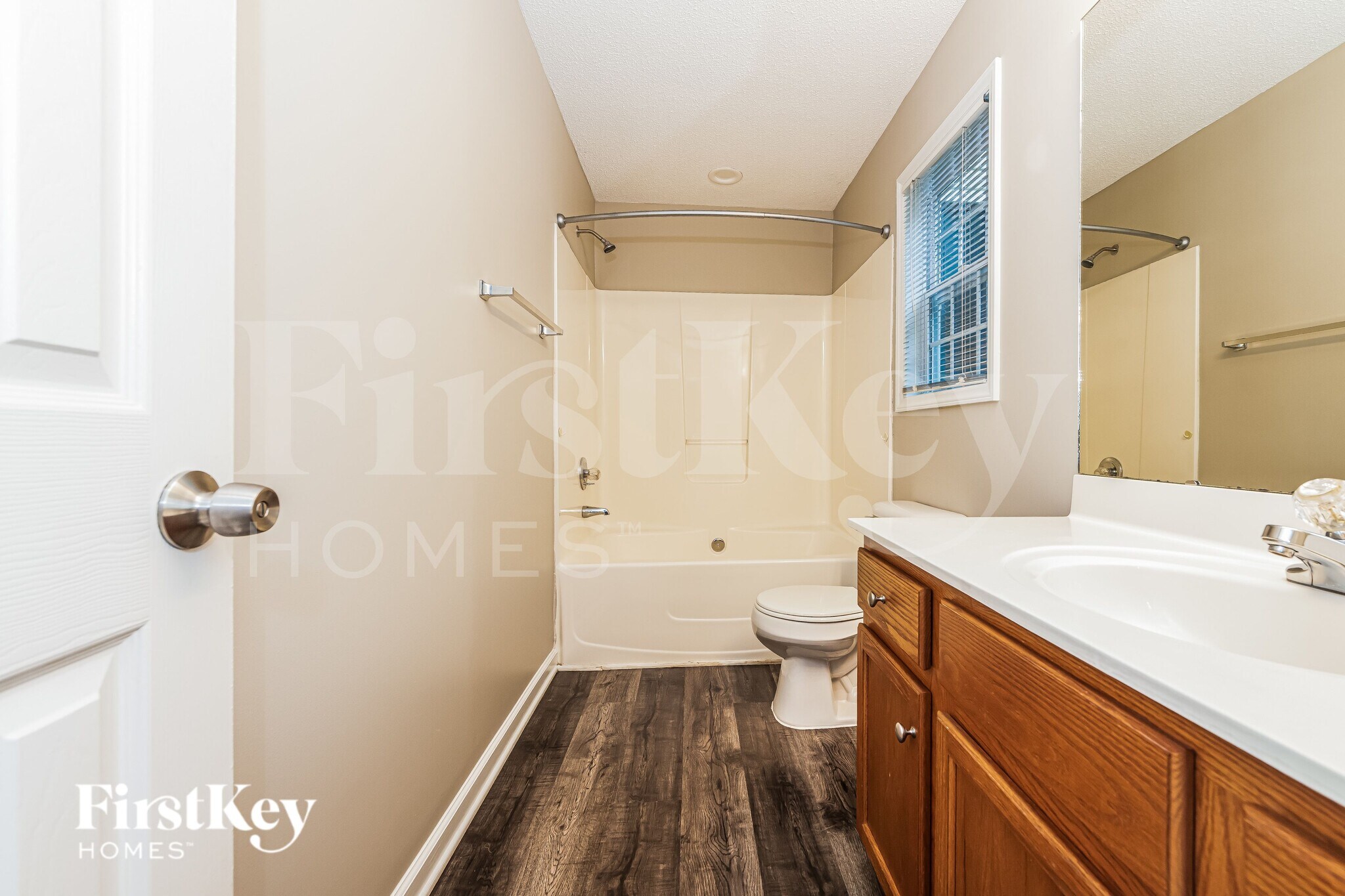 Building Photo - 60 Cyra Ct