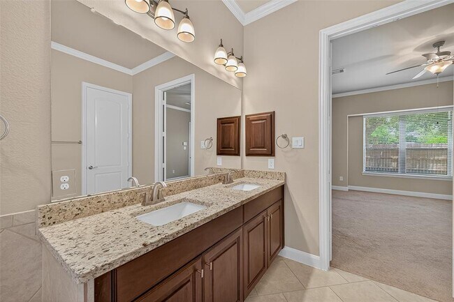 Building Photo - 4435 Calvet Forest Dr