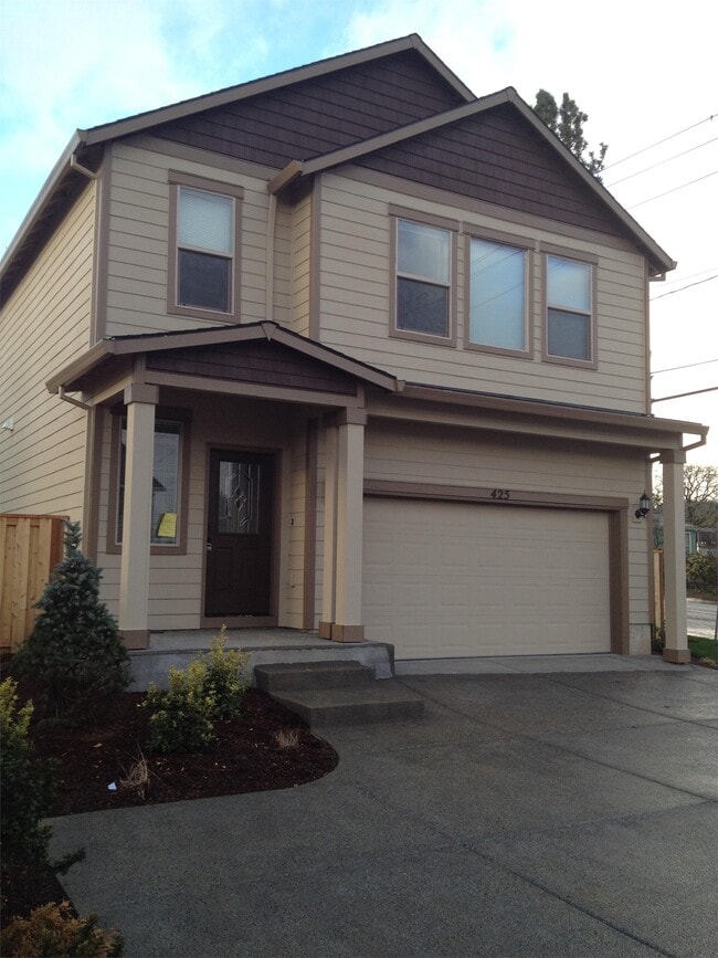 Building Photo - 425 N Vernonia Rd