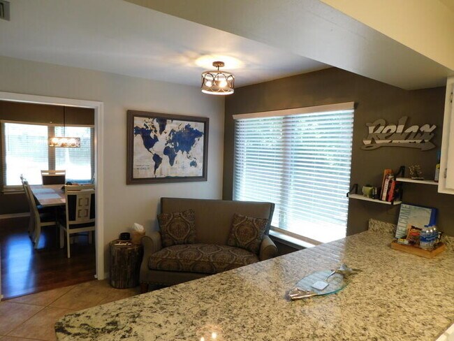 Building Photo - 939 Ridgewood Way