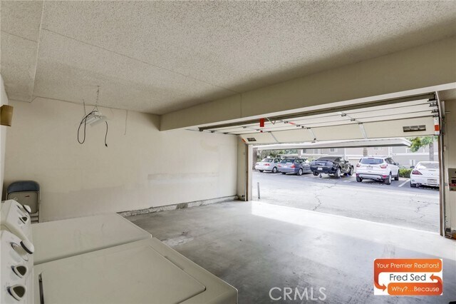 Building Photo - 11350 Foothill Blvd