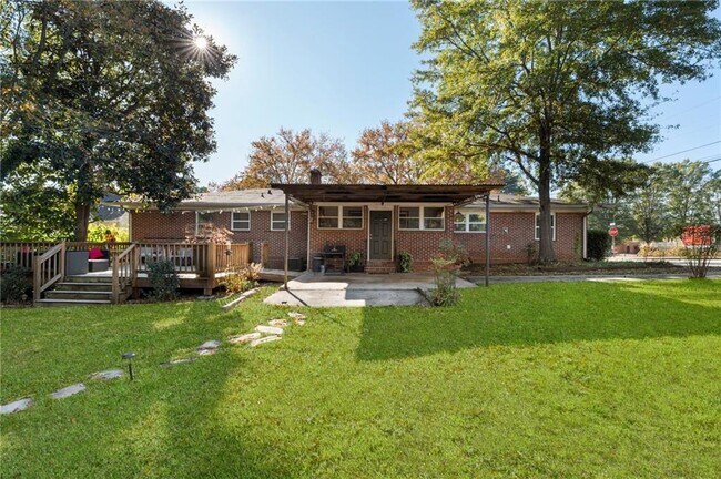 Building Photo - 5122 Lavista Rd