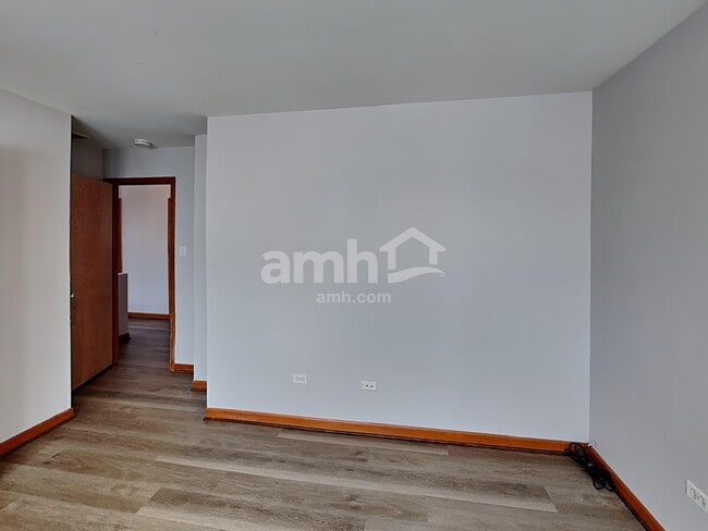 Building Photo - 3707 Flowermeadow St