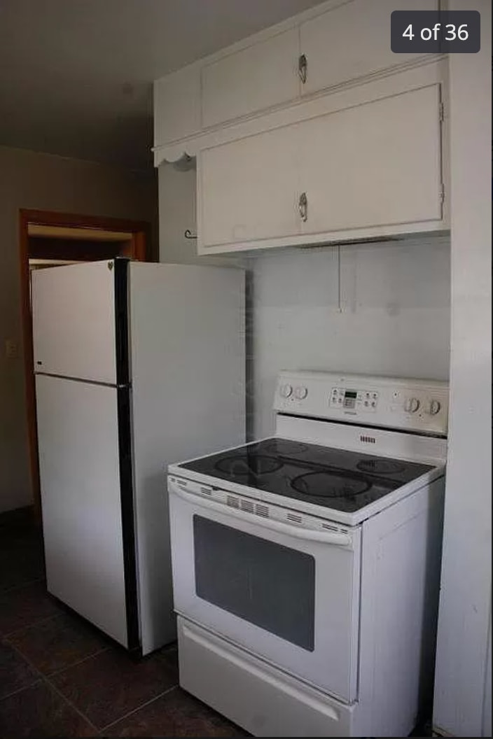 Building Photo - 1421 12th St N