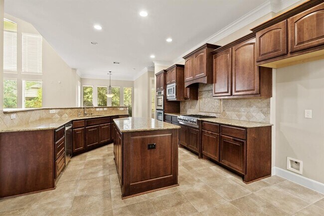 Building Photo - 6006 Madrone Meadow Dr