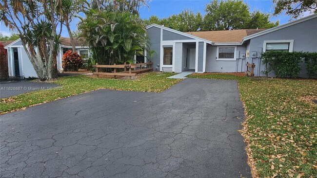 Primary Photo - 8048 NW 41st Ct