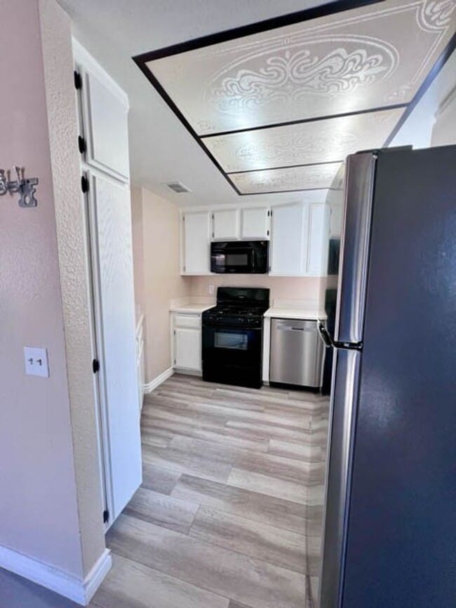 Building Photo - Upgraded 2 Bedroom Menifee home with a two...