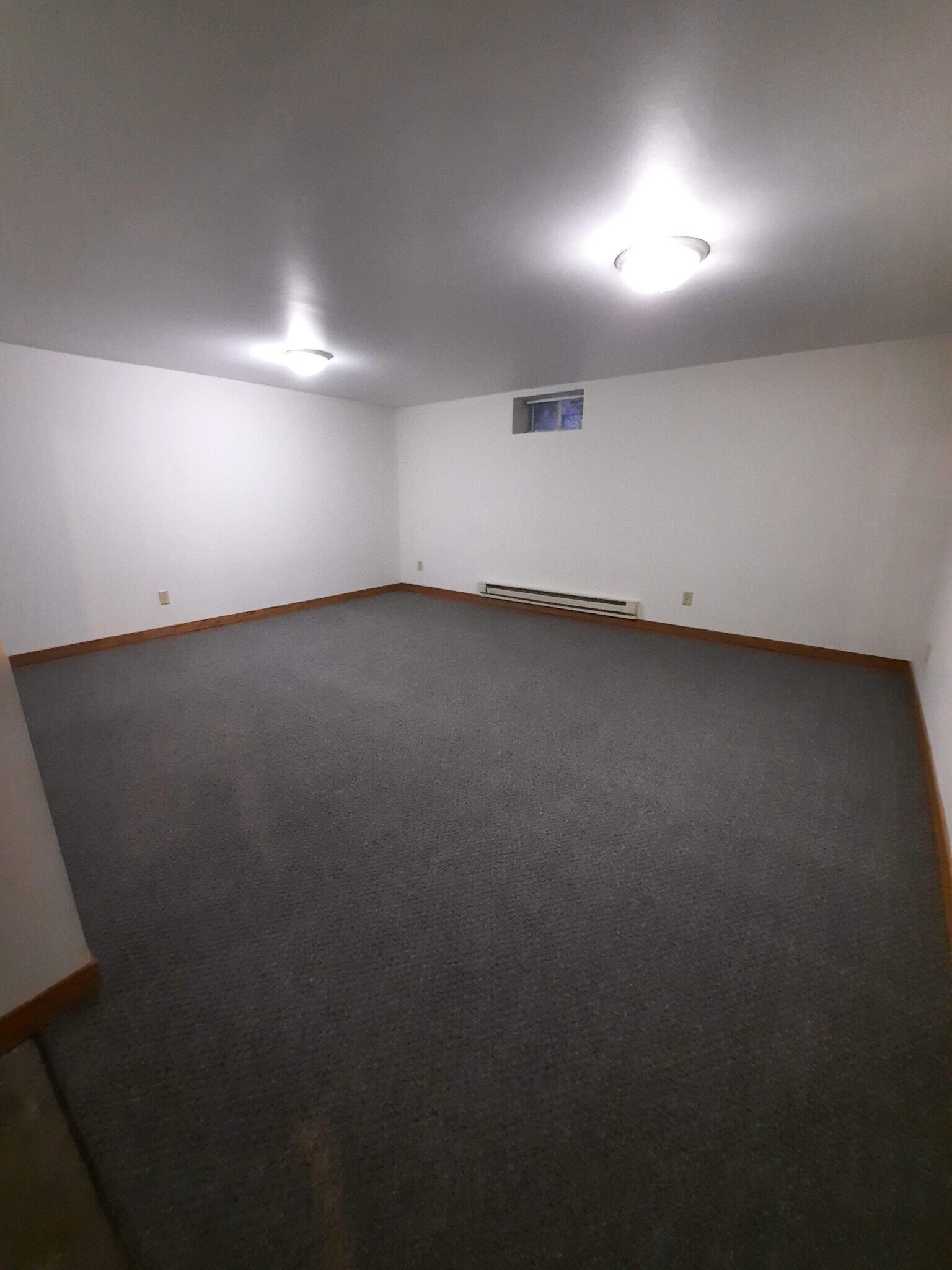 Building Photo - 3237 Runway Ave