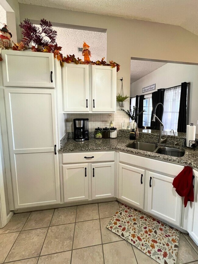 Building Photo - Charming 3-Bedroom, 2-Bath Home with Large...