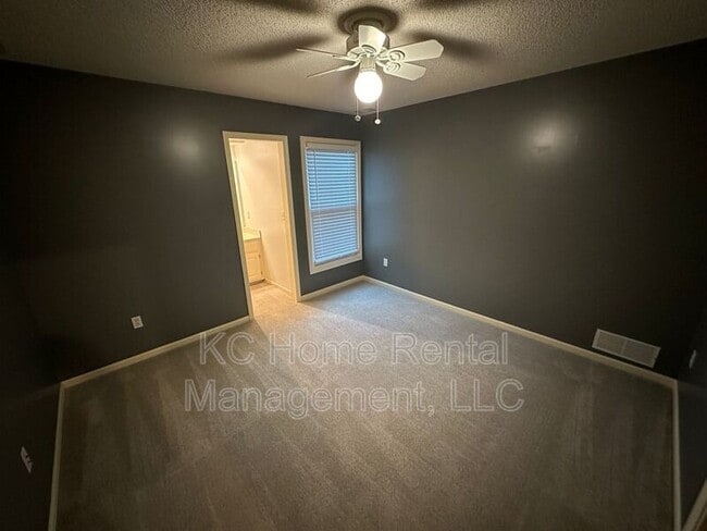 Building Photo - 11308 143rd Ter