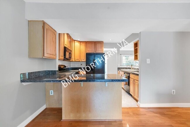 Building Photo - 1790 Ivy Oak Square