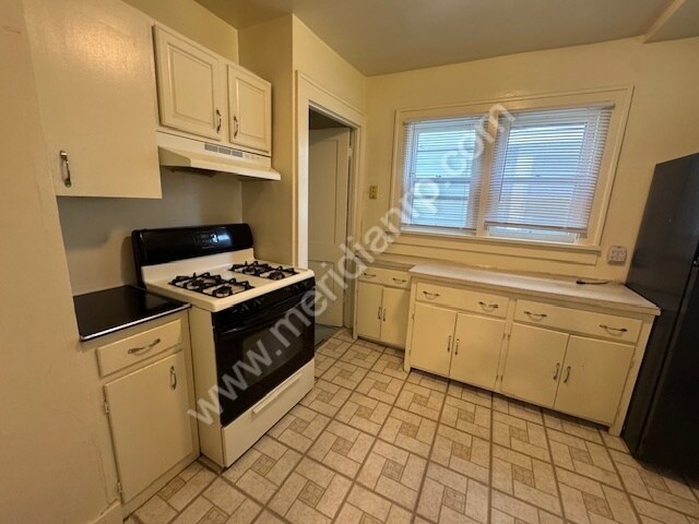 Building Photo - 1341 Home Ave