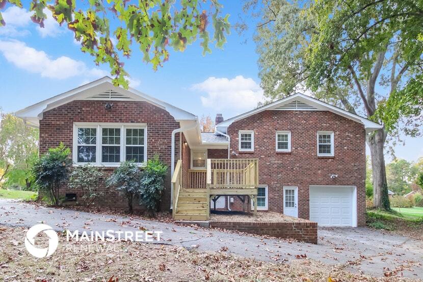 Building Photo - 2931 Carrollwood Dr