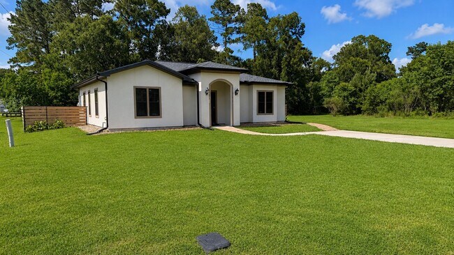 Building Photo - 11611 Walraven Dr