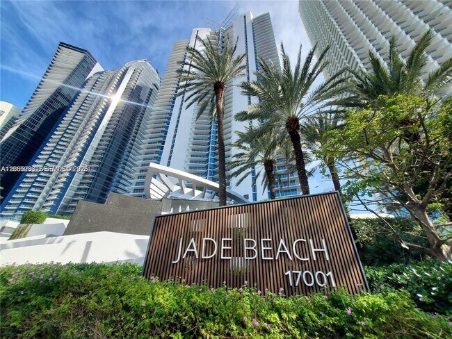 Building Photo - 17001 Collins Ave