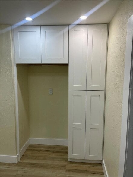 Building Photo - 4513 W Gray St