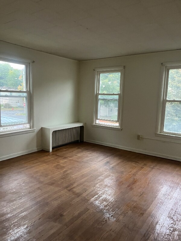 Building Photo - 17 Fonda Ave