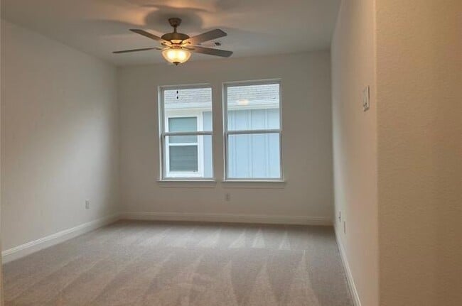 Building Photo - 304 Harbors Ln