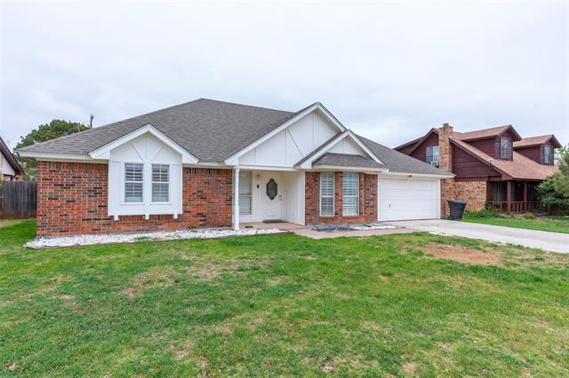 Building Photo - 857 Chaucer Dr
