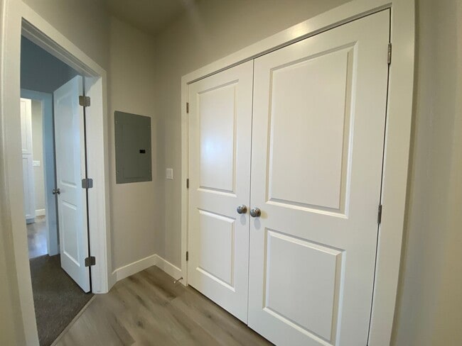 Building Photo - 1131 S 4380 W