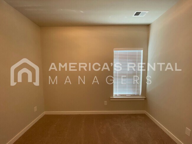 Building Photo - Home for Rent in Thorsby!