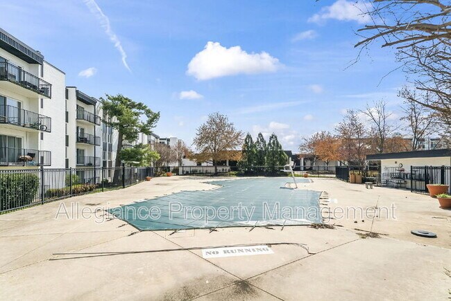 Building Photo - 60 S Van Dorn St