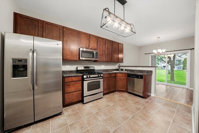 Building Photo - 485 S Jade Ln