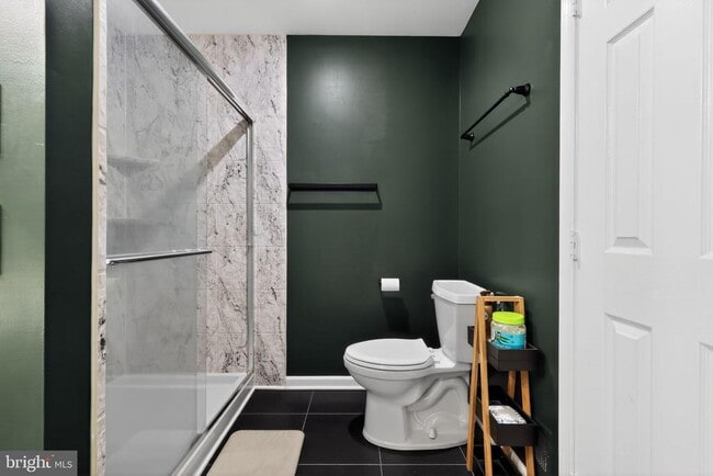 Building Photo - 1221 Rockland Ct