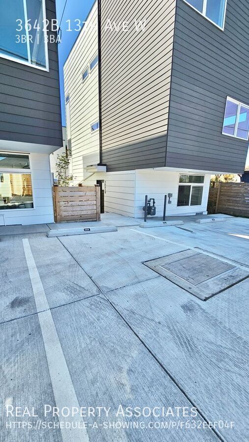 Building Photo - 3642 13th Ave W