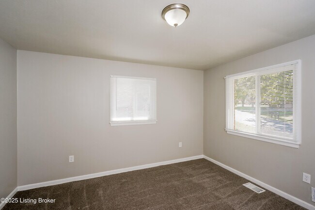 Building Photo - 3702 Iron Horse Way