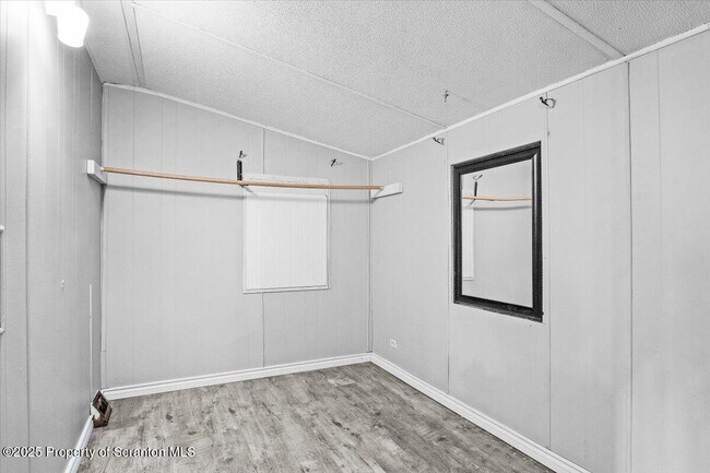 Building Photo - 128 Franklin Ave