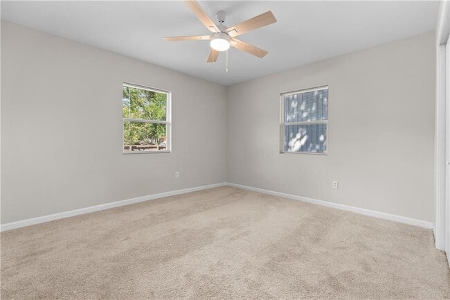 Building Photo - 2762 Hillcrest Rd