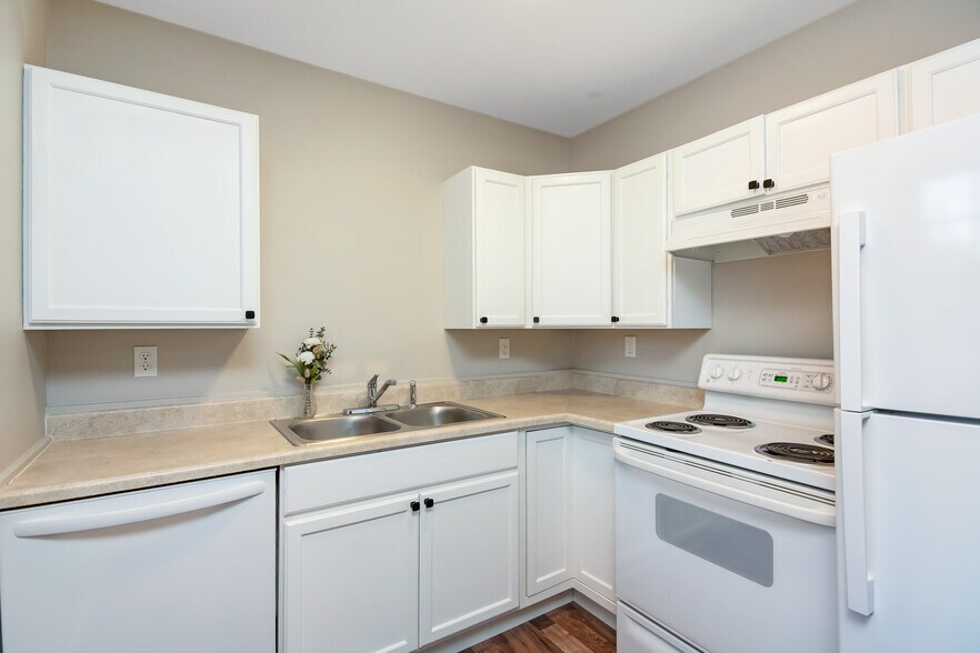 Building Photo - 293 Craig Ln