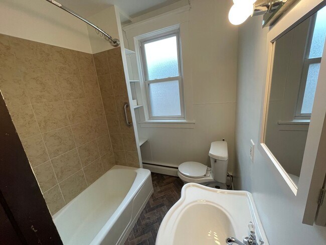 Building Photo - 6621 Church Ave