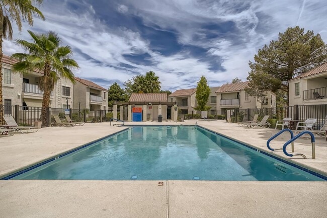 Building Photo - Central Spring Valley Condo Close to Shopping and Parks