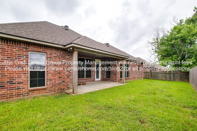 Building Photo - 5228 Bluebird Ln