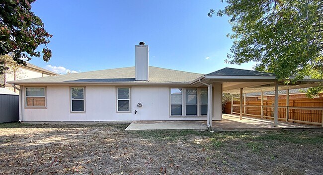 Building Photo - 102 Mission Dr