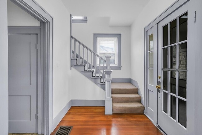 Primary Photo - 1309 St Marys Blvd